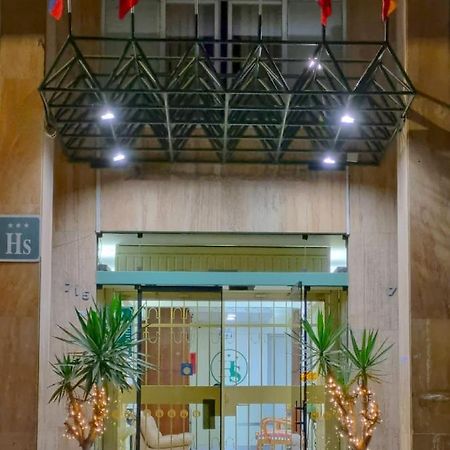 Hostal Solari Trujillo Luaran gambar