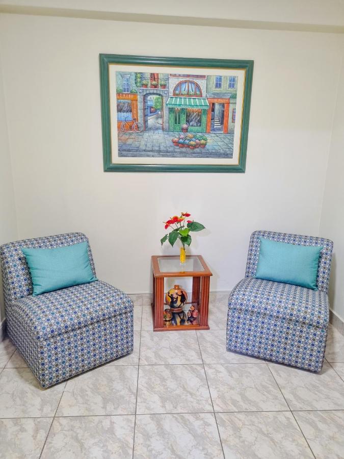 Hostal Solari Trujillo Luaran gambar