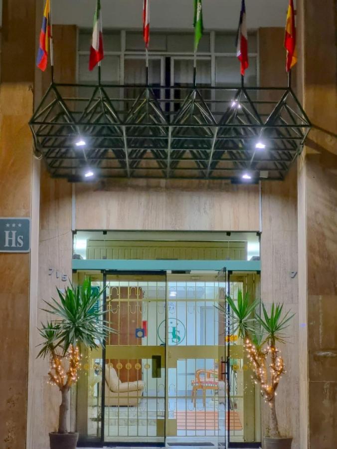 Hostal Solari Trujillo Luaran gambar