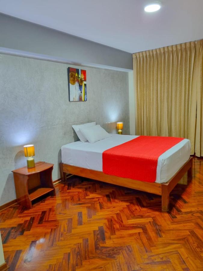 Hostal Solari Trujillo Luaran gambar