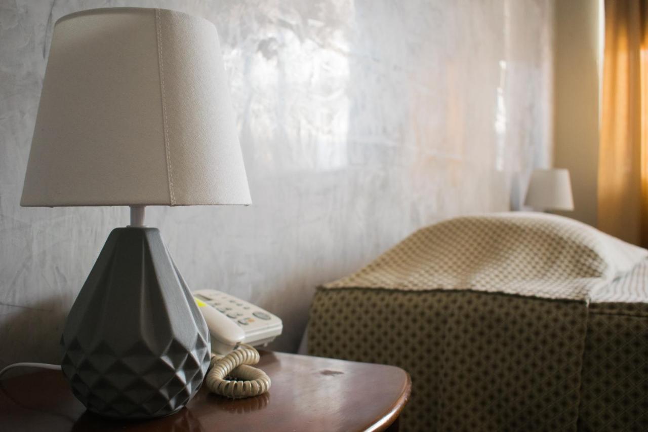 Hostal Solari Trujillo Luaran gambar